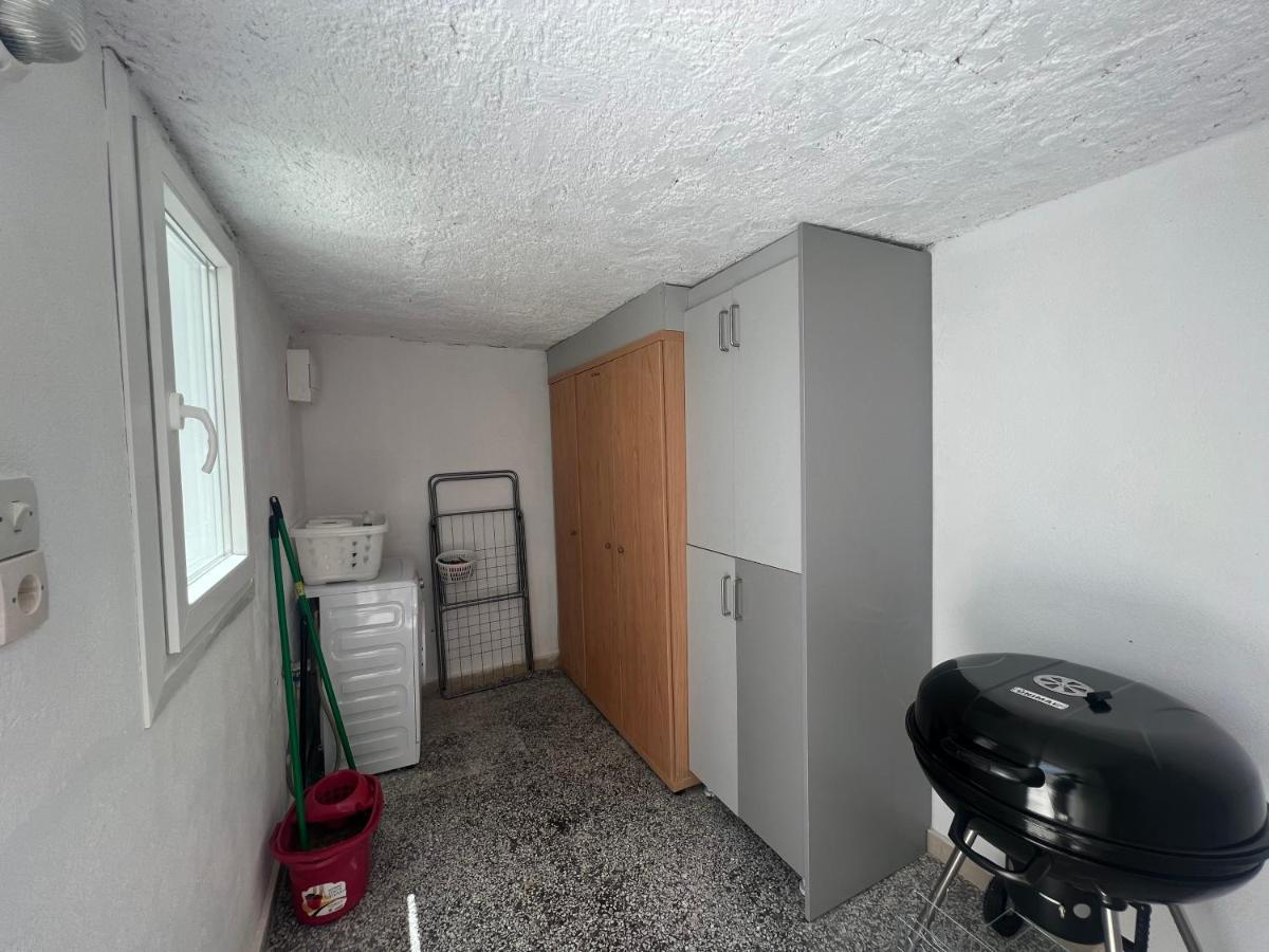 3 Bedroom House Included Free Car Rental Perissa  Exterior foto